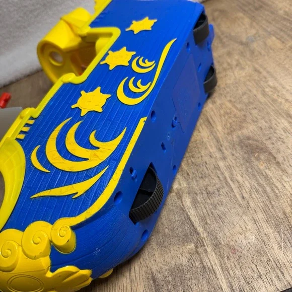 Fisher-Price Santiago of the Seas Lights & Sounds El Bravo Pirate Ship Playset - Picture 8 of 11